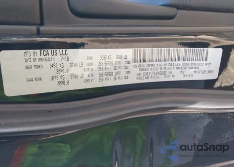 2018 Jeep Grand Cherokee Summit 4X4 z USA, uszkodzony, nr VIN 1C4RJFJT6JC458996